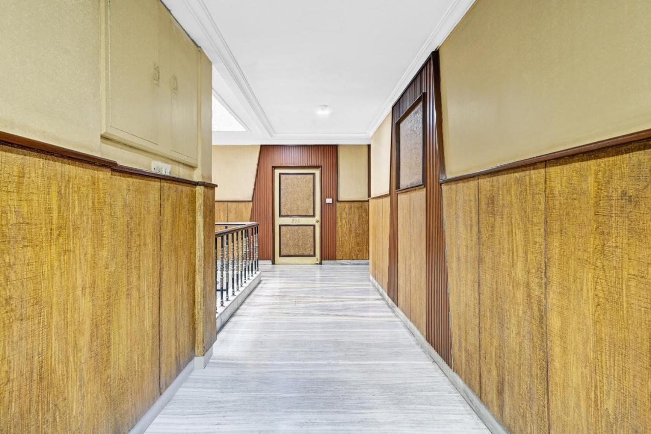 Super Townhouse Oak Hotel Belsons Taj Mahal Secunderabad ภายนอก รูปภาพ