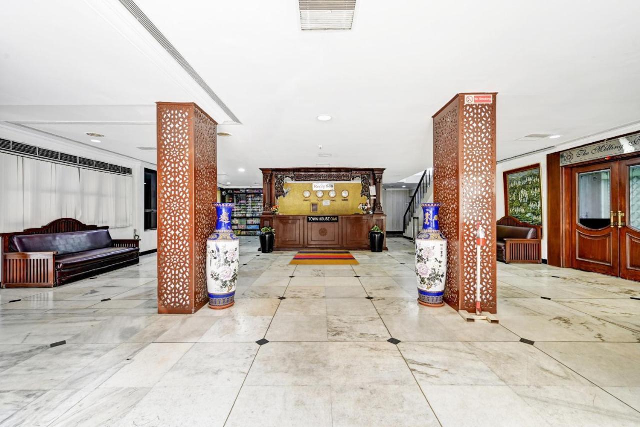 Super Townhouse Oak Hotel Belsons Taj Mahal Secunderabad ภายนอก รูปภาพ