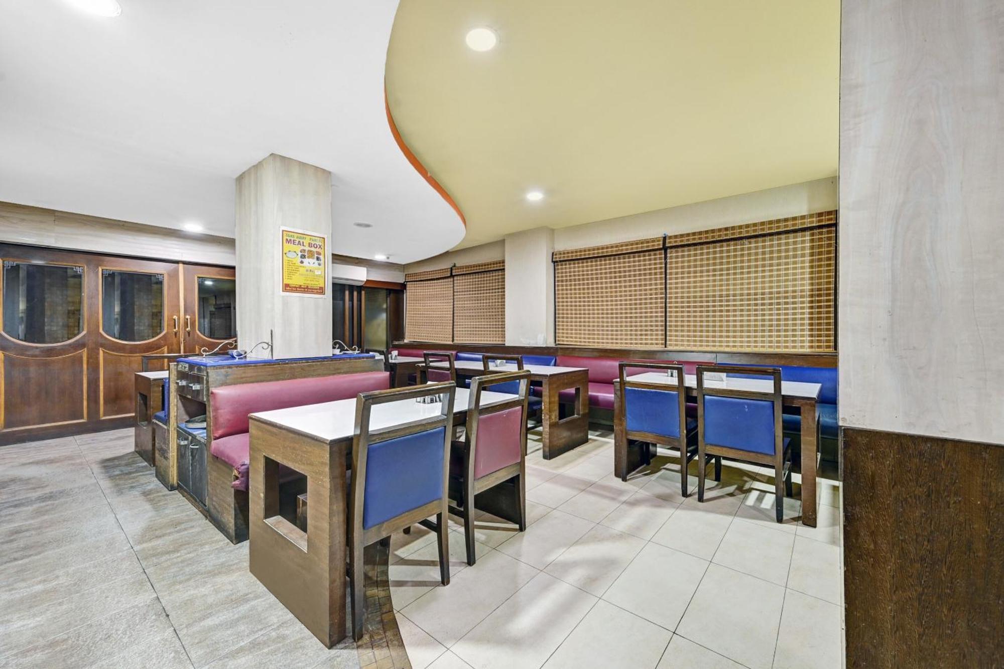 Super Townhouse Oak Hotel Belsons Taj Mahal Secunderabad ภายนอก รูปภาพ